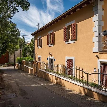 Апартаменты With Parking Space - 23532